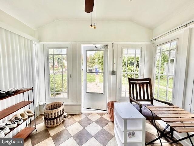 Building Photo - 5010 Apache St