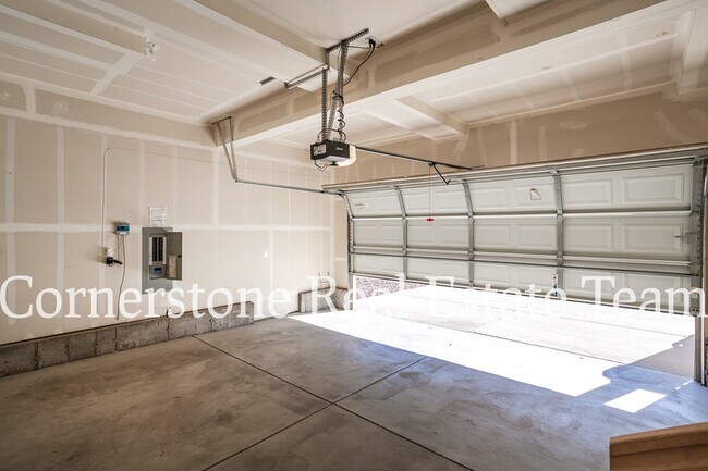 Building Photo - 10758 Saco Dr