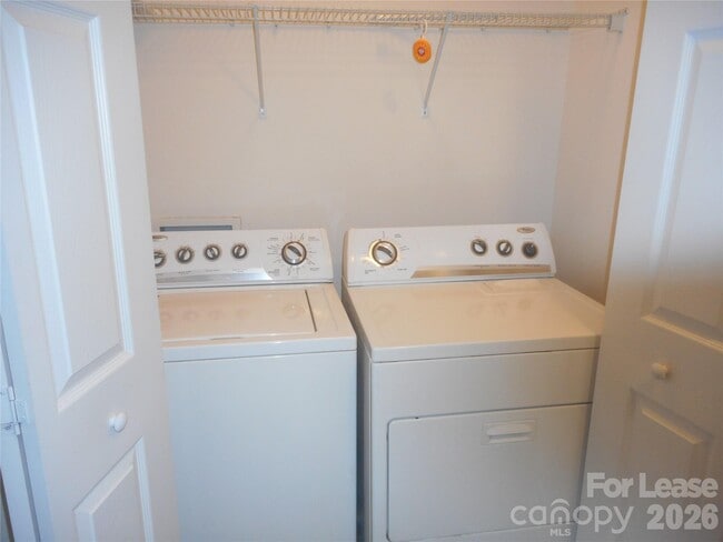 Building Photo - 2331 Crosscut Dr