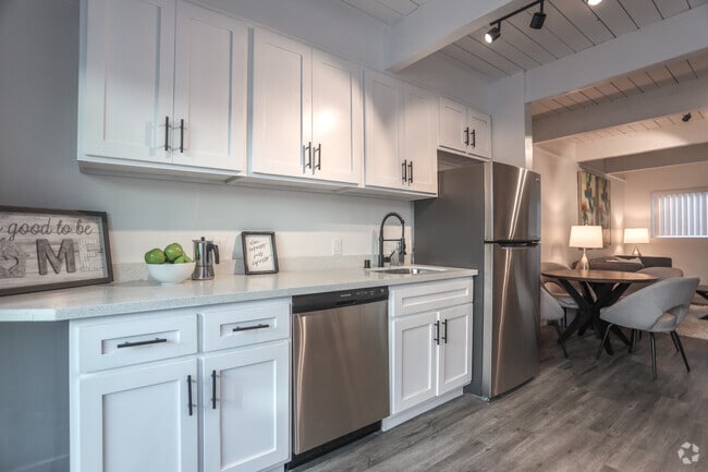 2BR, 1.5 BA-1100 SF - Culver Townhomes