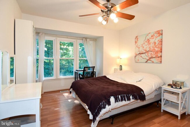 Building Photo - 4846 Cloister Dr