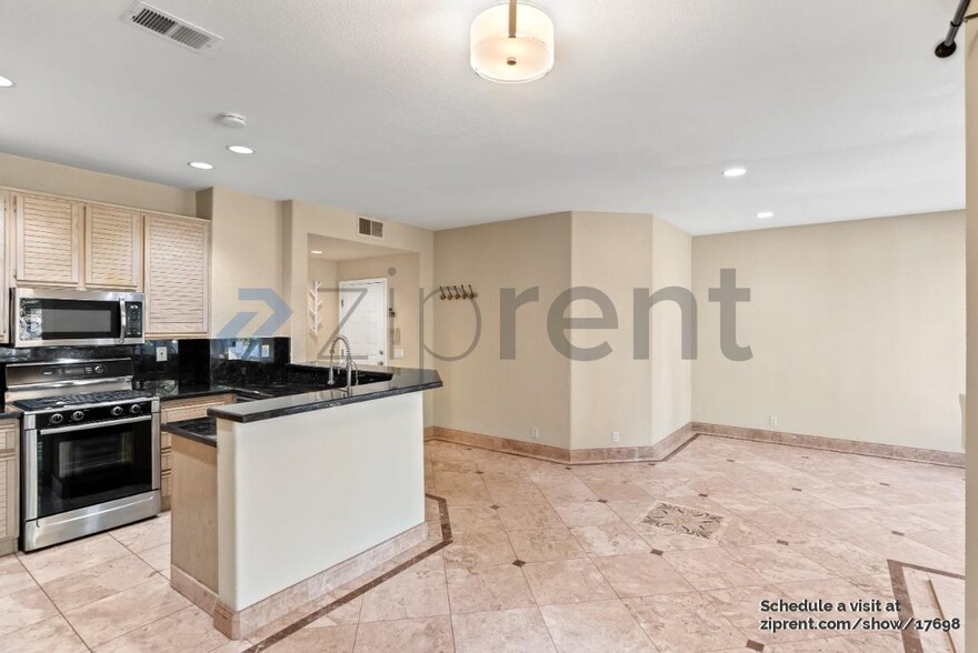 Building Photo - 445 Milan Dr