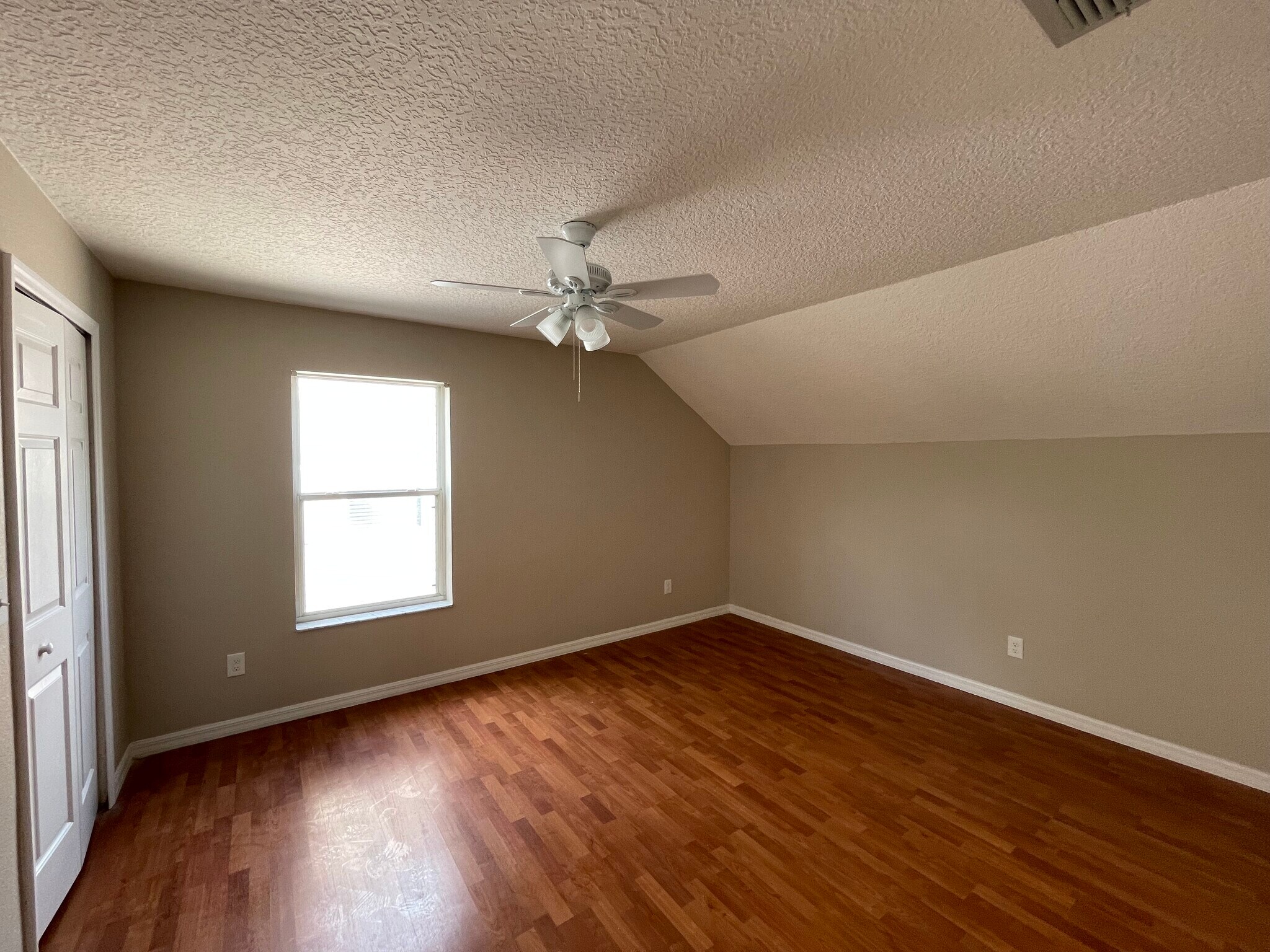 Building Photo - 4228 Boca Woods Dr