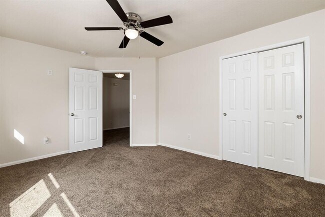 Building Photo - 18818 N Wren Arbor Cir