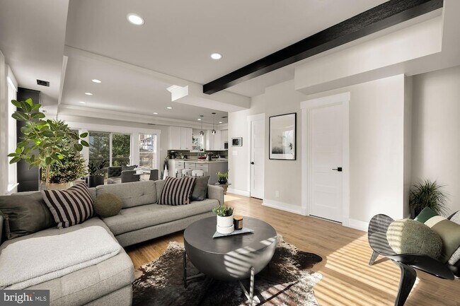 Building Photo - 4240 34th St