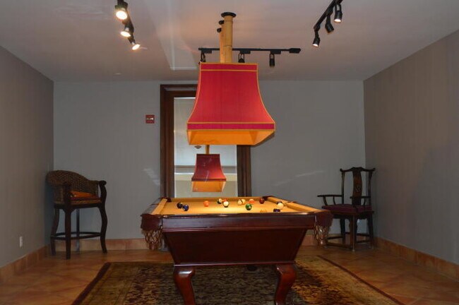 Building Photo - 2319 N Congress Ave