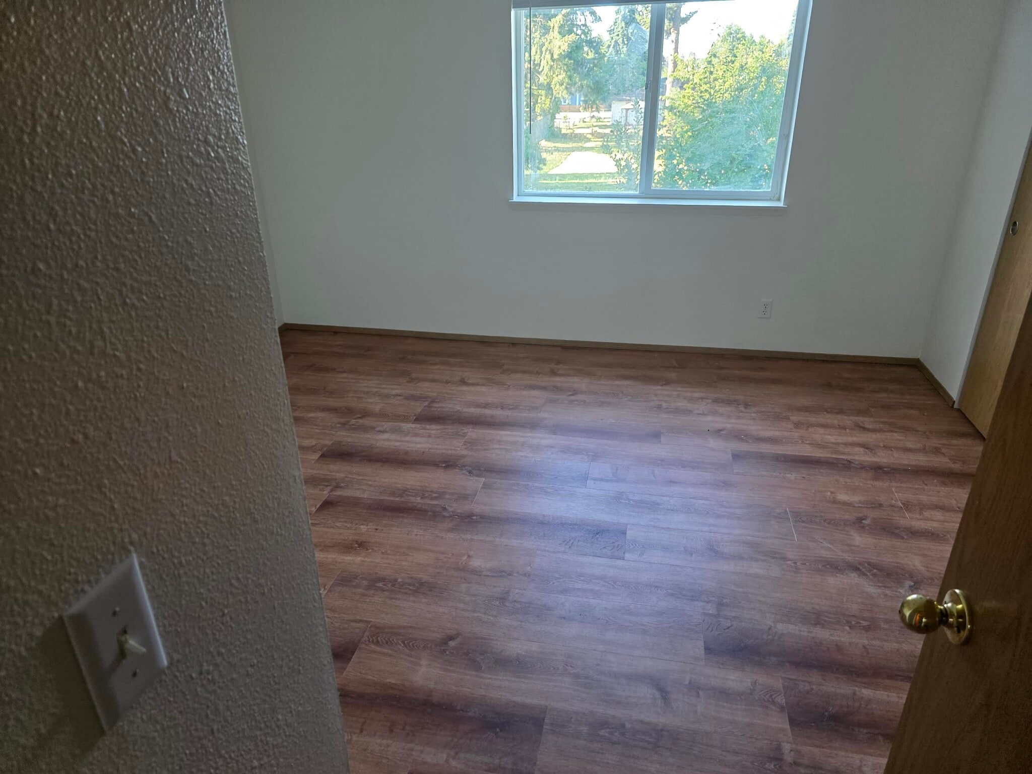 Building Photo - 4792 Lancaster Dr NE