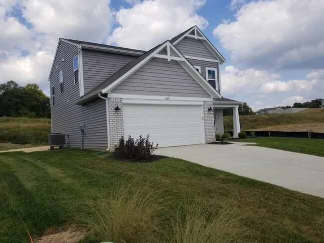 Building Photo - 1389 Meadowrun Ln