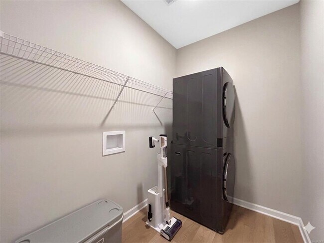 Building Photo - 154 Westover St