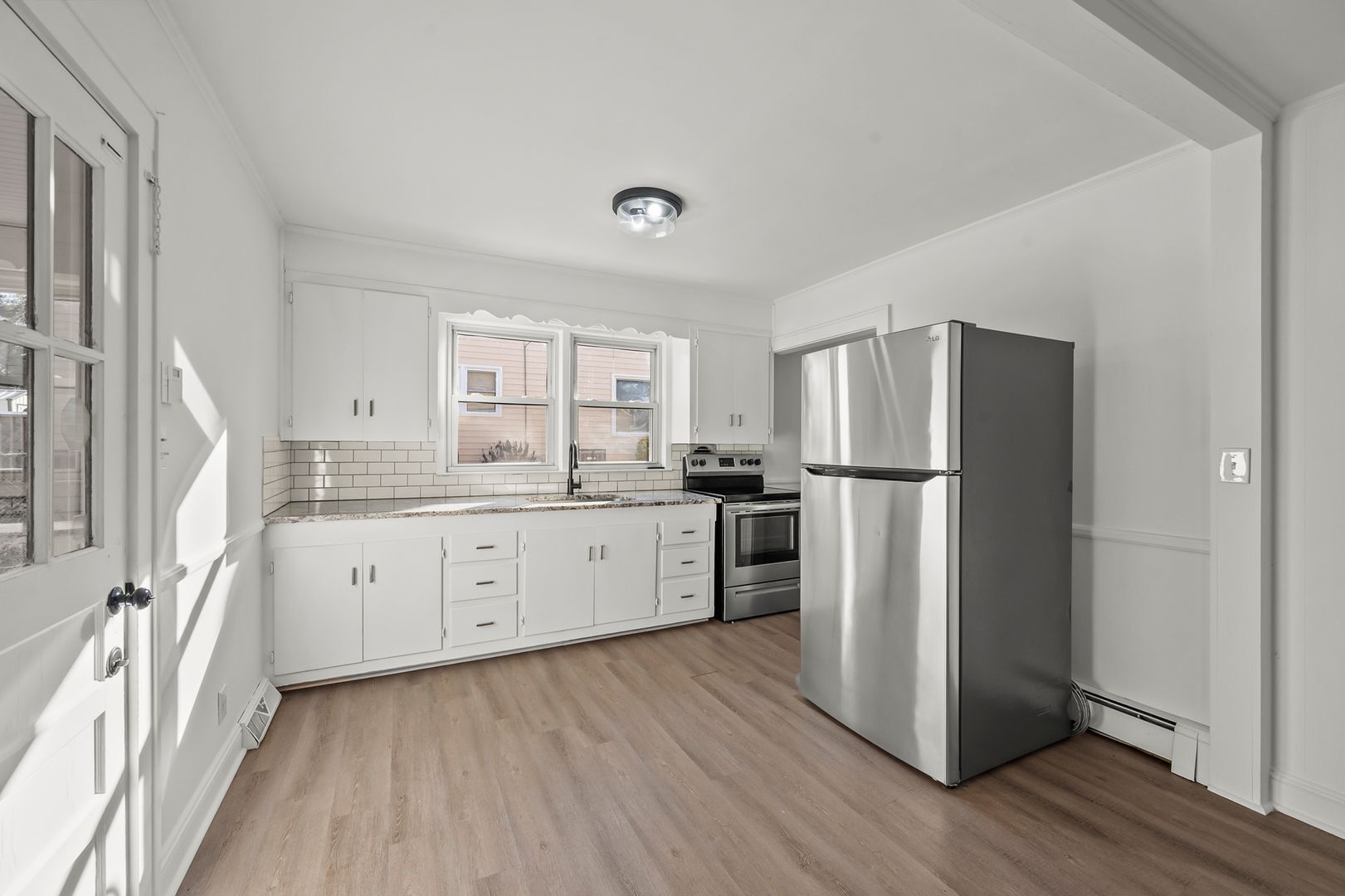 Building Photo - 3223 Anderson Dr