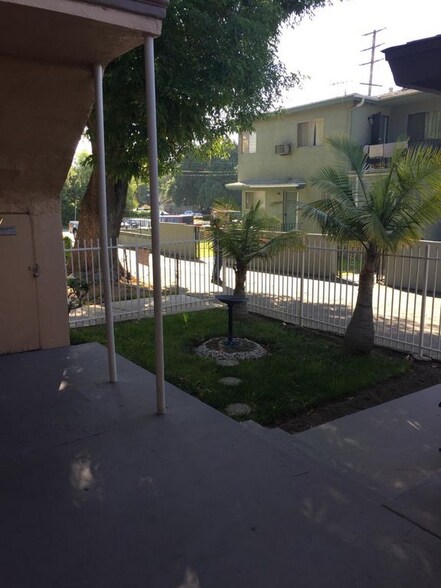 Building Photo - 5921 Cahuenga Blvd