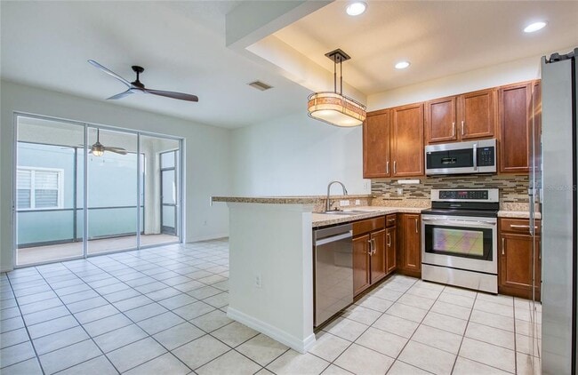 Building Photo - 4670 69th Pl N