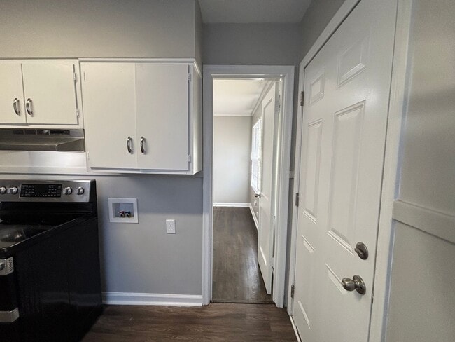 Building Photo - 4699 Given Ave