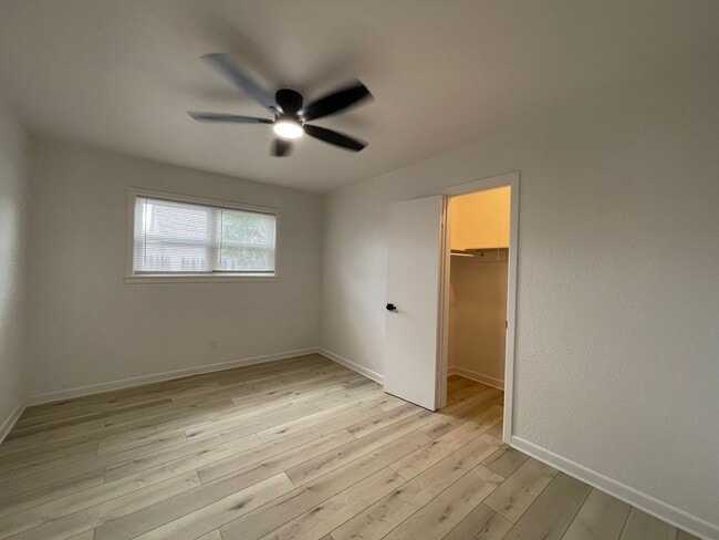 Building Photo - Fresh, Fun, 3-bed, 1-bath Lamesa Home