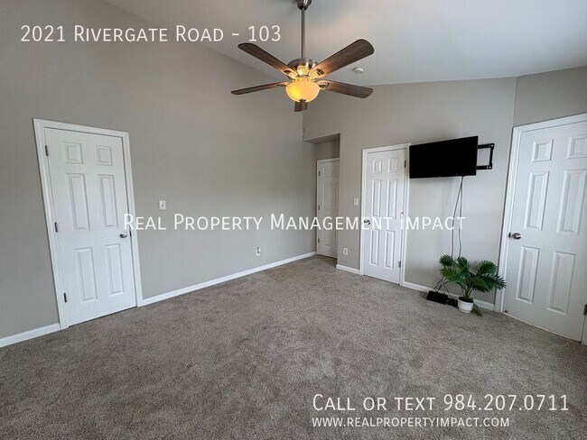 Building Photo - 2021 Rivergate Rd