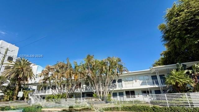 Building Photo - 2445 Lake Pancoast Dr