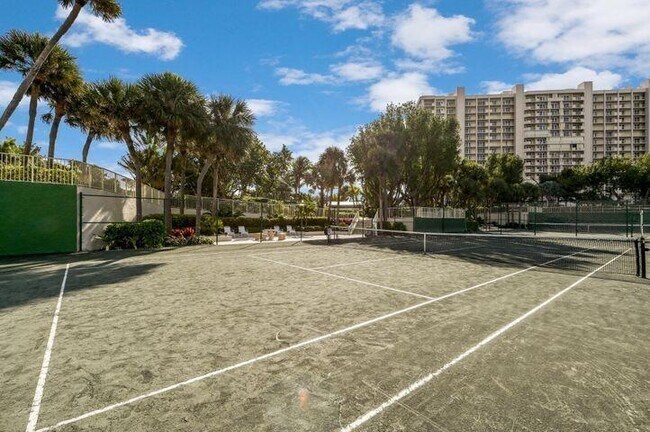 Building Photo - 4101 N Ocean Blvd