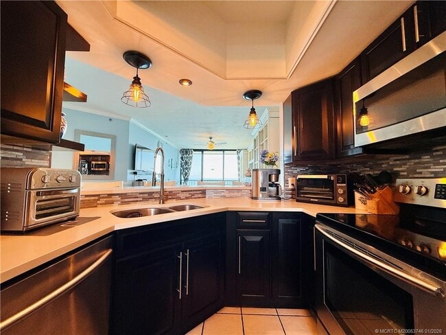 Building Photo - 8800 S Ocean Dr