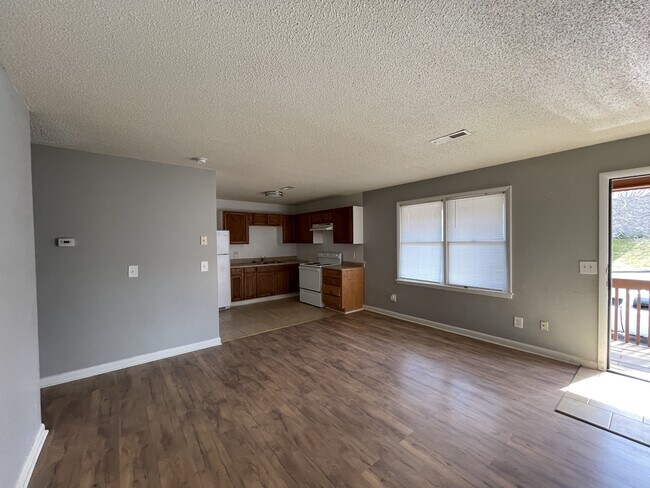 Building Photo - 4514 Bonnell Dr NW