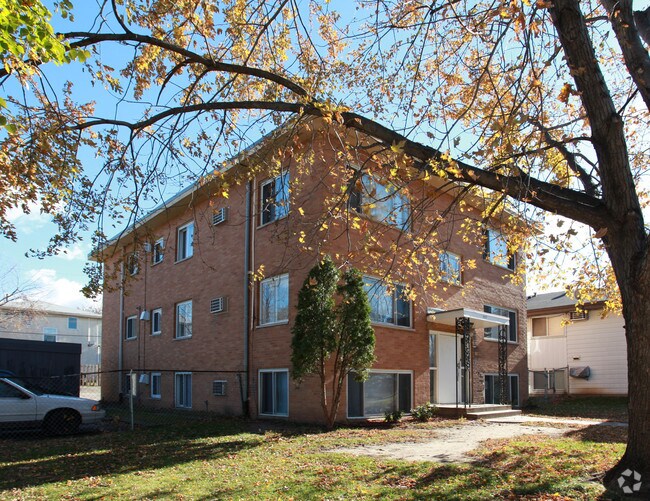 Building Photo - 5737 Sander Dr