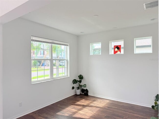 Building Photo - 11131 Sundrift Dr
