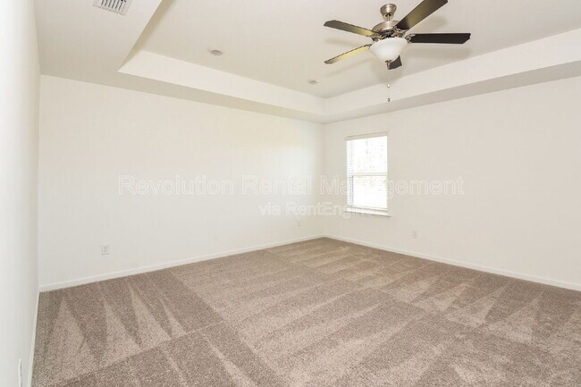 Building Photo - 319 Foxhill Dr