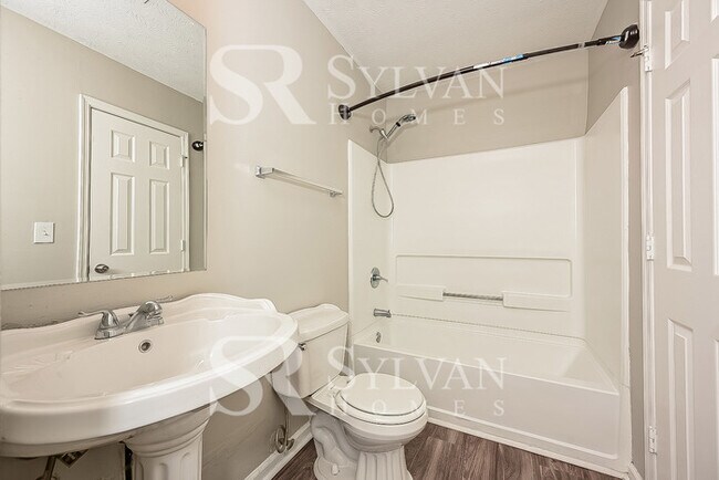 Building Photo - At Last, This Is What You Have Been Searching For!