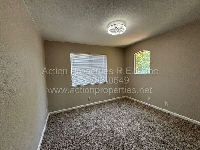 Building Photo - West Roseville Two Story, 4 Bedroom, 2.5 b...