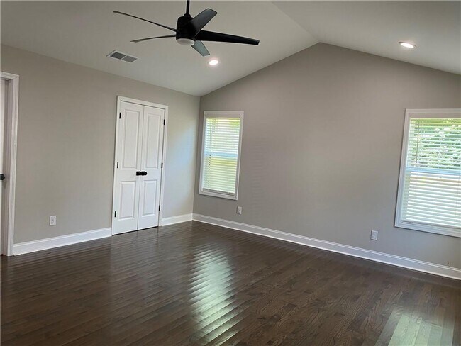Building Photo - 3932 Cherokee Trail