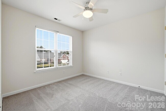 Building Photo - 16903 Hampton Trace Rd