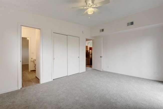 Building Photo - 803 Azie Morton Rd