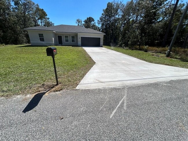 Primary Photo - 104 W Greenbriar Pl