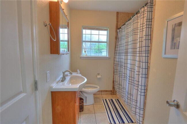 Building Photo - 3538 Austin St