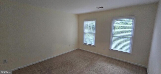 Building Photo - 10555 James Wren Way