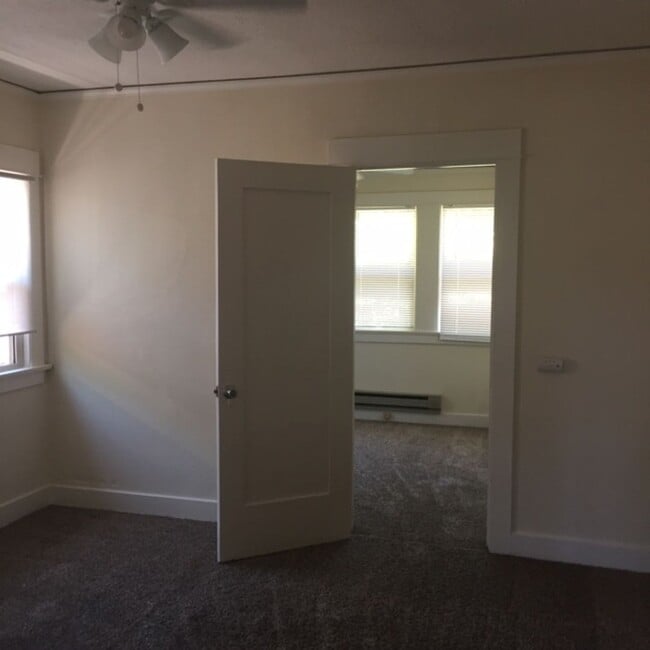 Building Photo - 3685 Arizona St