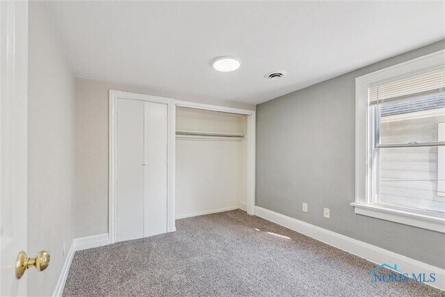 Building Photo - 3836 Upton Ave