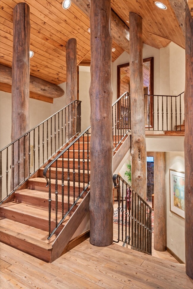 Building Photo - 395 Silverlode Dr