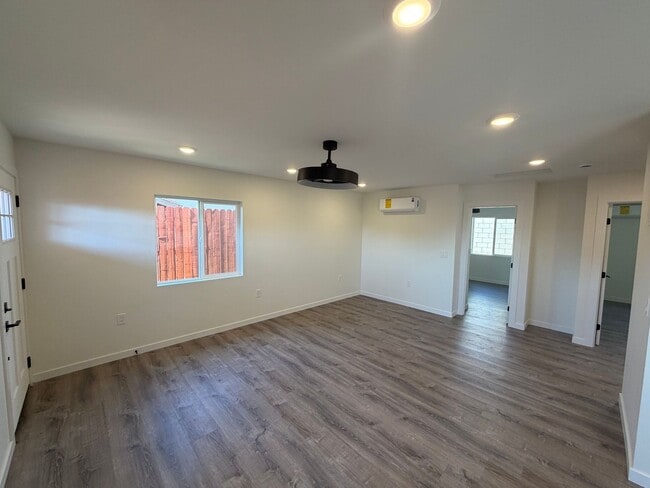 Building Photo - 4640 Tilbury Ct