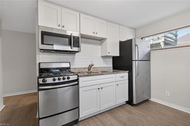 Building Photo - 315 15th St