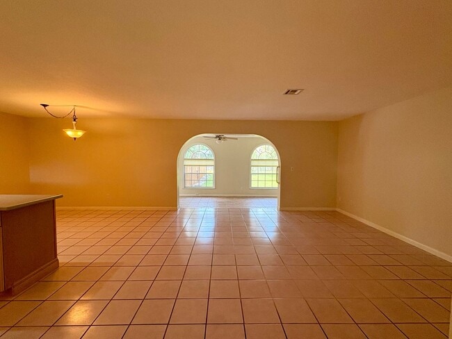 Building Photo - 3/2/2 POOL home in Stuart on 3/4 acre--NO HOA!