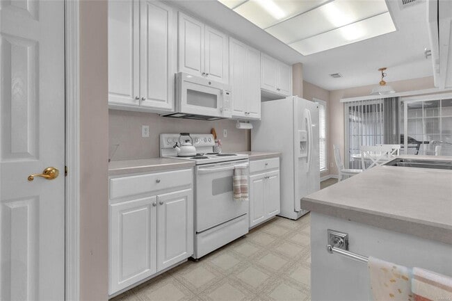 Building Photo - 8348 Wexford Trce