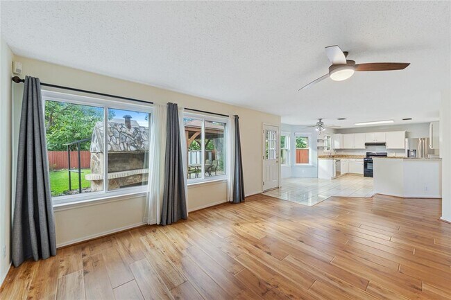 Building Photo - 9626 Dalewood Dr