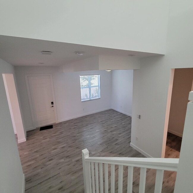 Building Photo - 8978 Zevon Ct