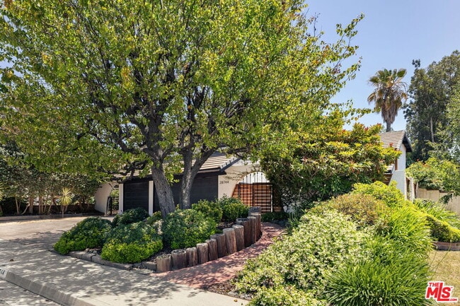Building Photo - 28744 Aries St