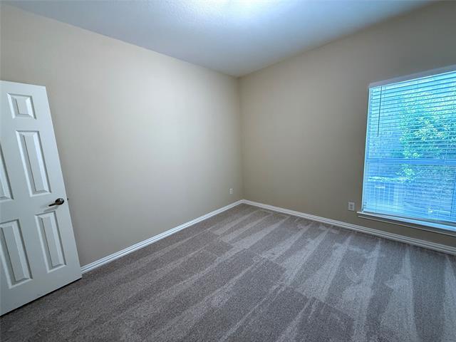 Building Photo - 1200 Somerset Dr