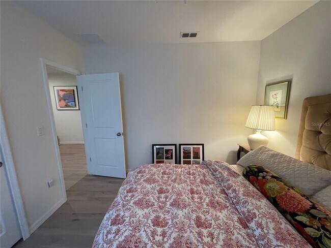 Building Photo - 300 Millstone Ct