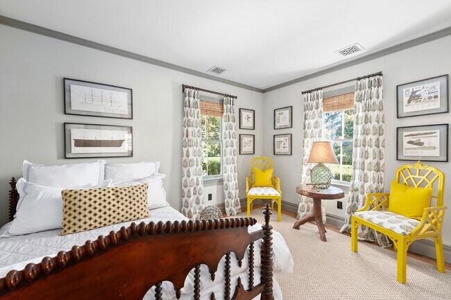 Building Photo - 90 Powell Ave