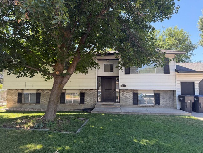 Building Photo - 2151 W 300 N St