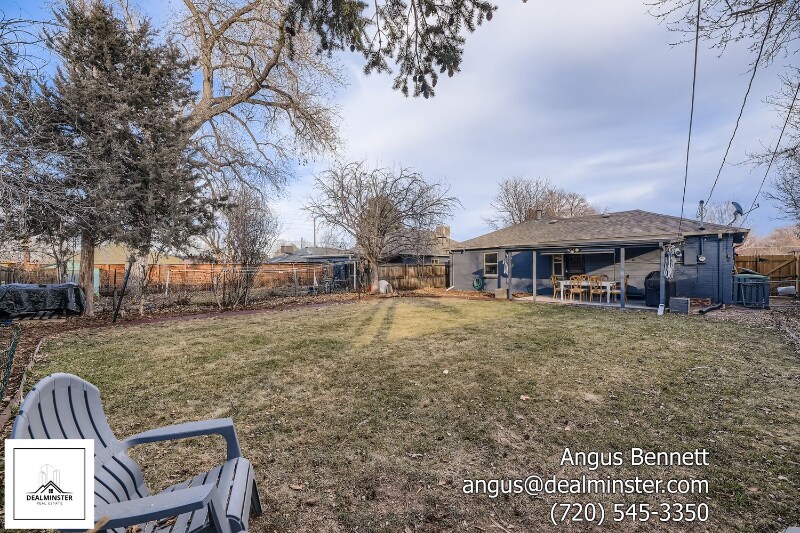 Building Photo - 1265 Jasmine St