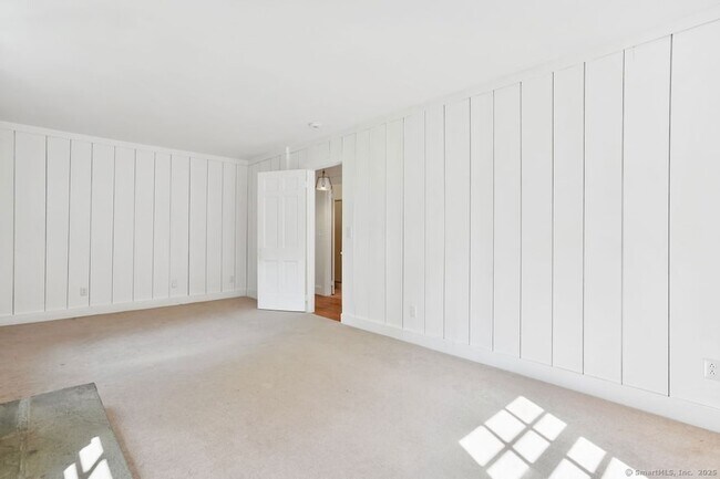 Building Photo - 231 N Georges Hill Rd